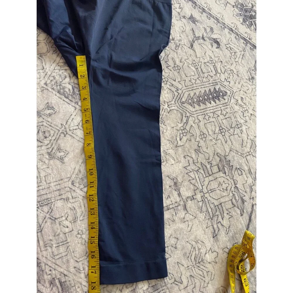 Lane Bryant Navy Shaping Capri Leggings Tights Size A/B Stretchy & Comfortable - Picture 5 of 6